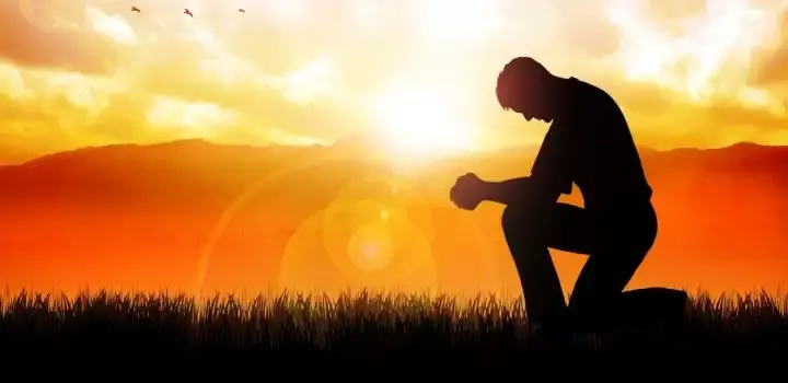 Porque louvo a Deus nas horas de aflições?